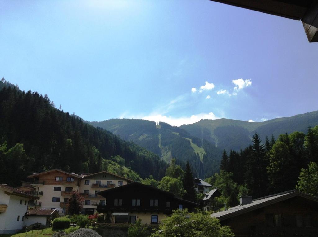 Landhaus Piberger - Zell Am See Kaprun Summer Card Included ภายนอก รูปภาพ